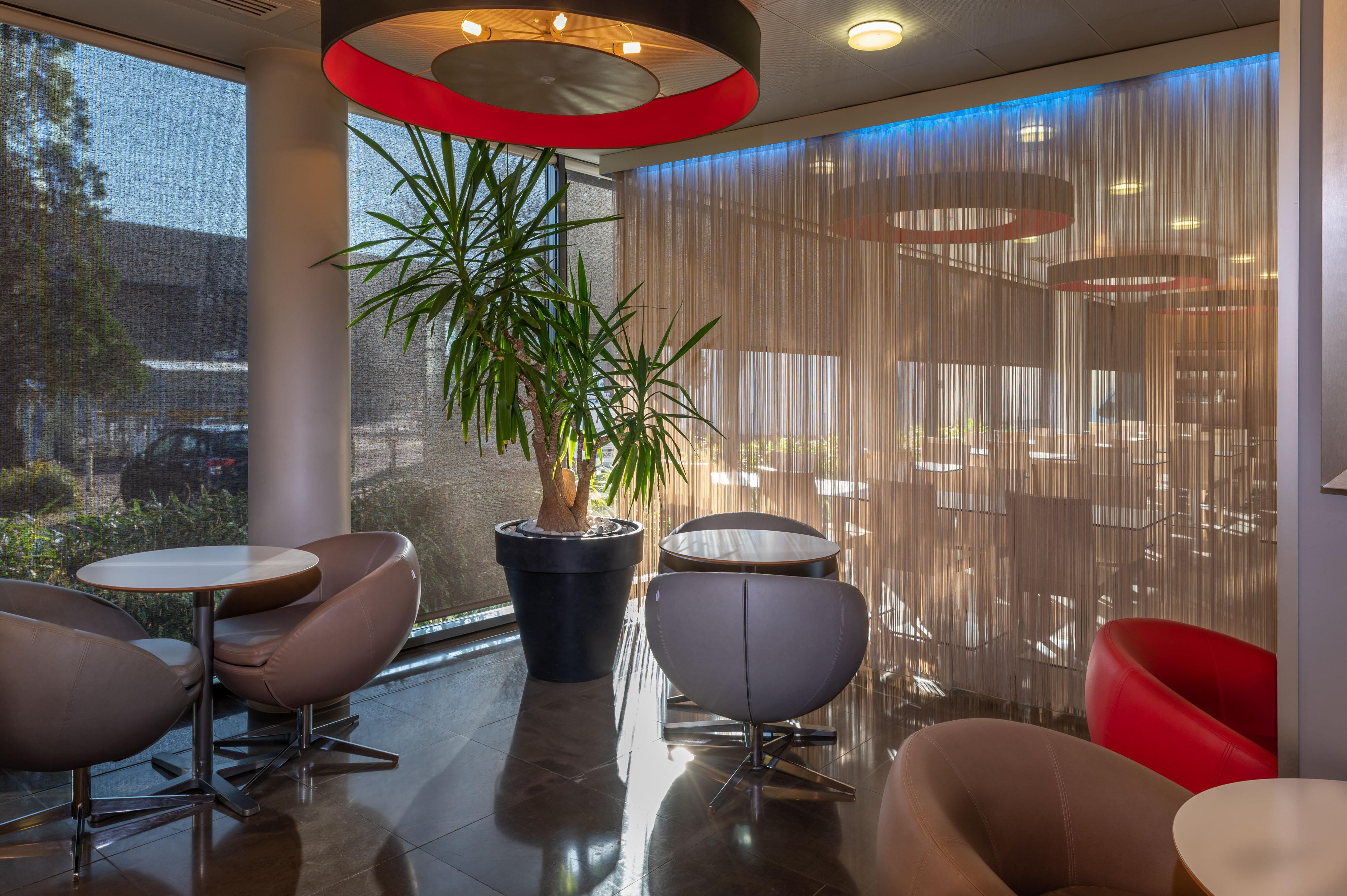 Holiday Inn Express Saint-Nazaire By Ihg Exterior foto