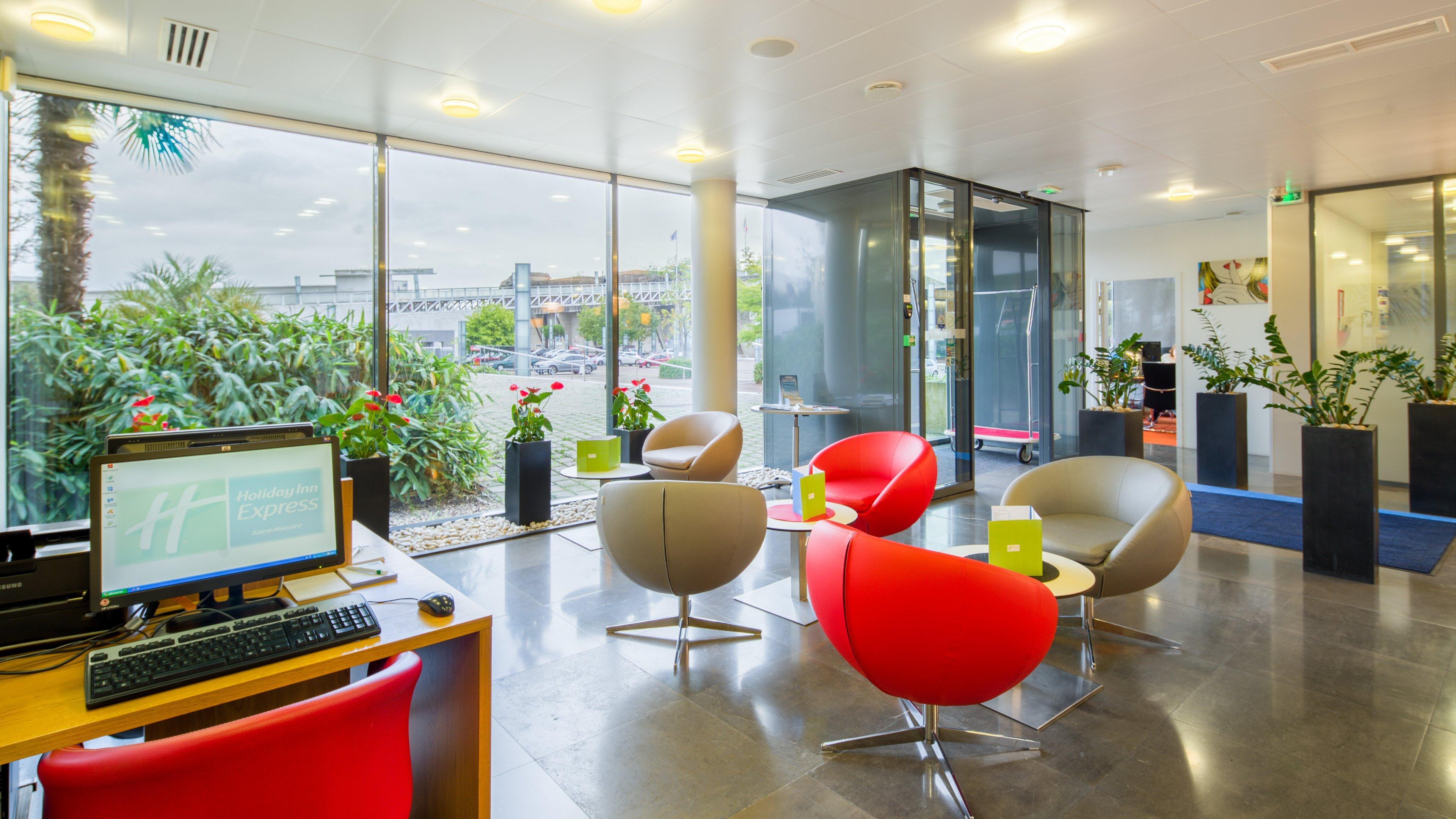Holiday Inn Express Saint-Nazaire By Ihg Exterior foto
