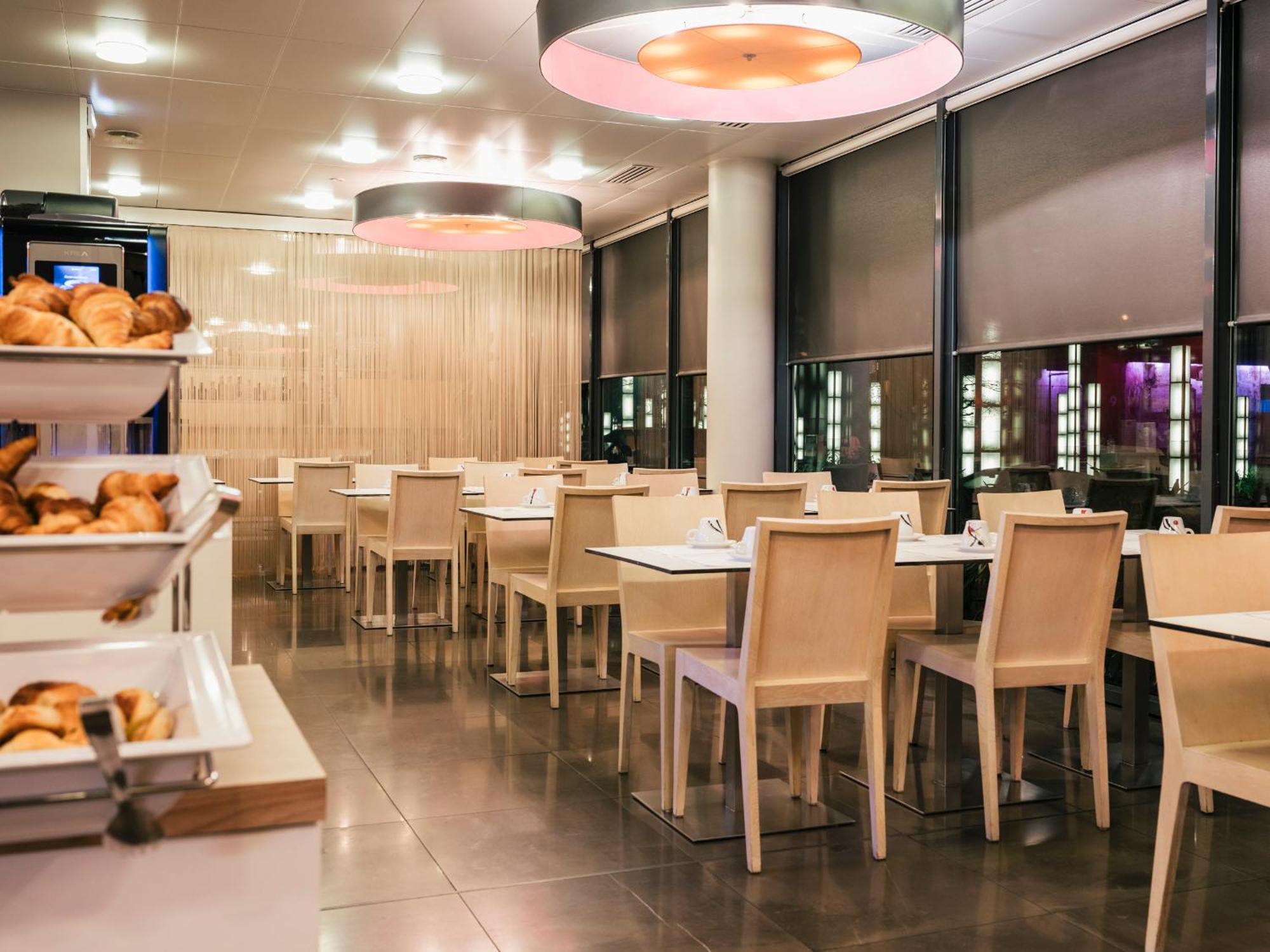 Holiday Inn Express Saint-Nazaire By Ihg Exterior foto