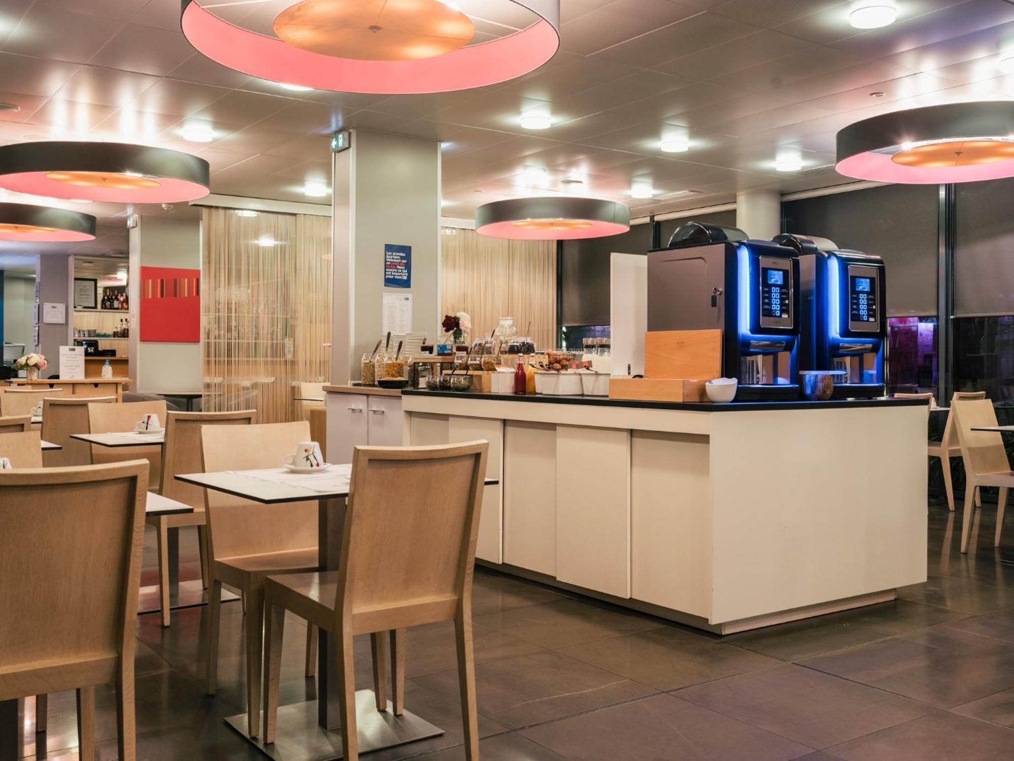 Holiday Inn Express Saint-Nazaire By Ihg Exterior foto
