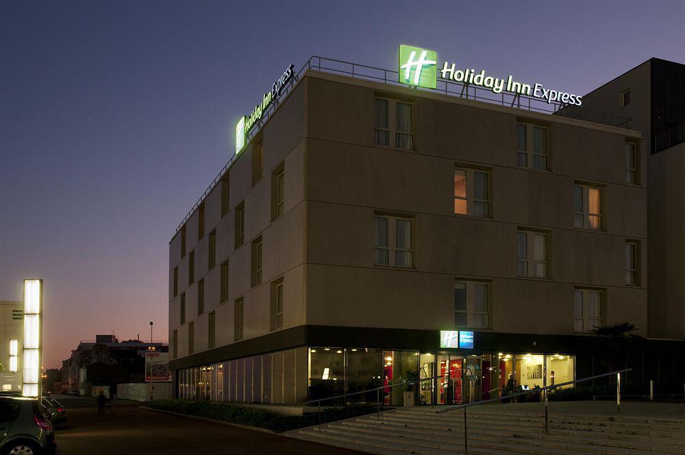 Holiday Inn Express Saint-Nazaire By Ihg Exterior foto
